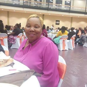 Meet your Posher, Linda